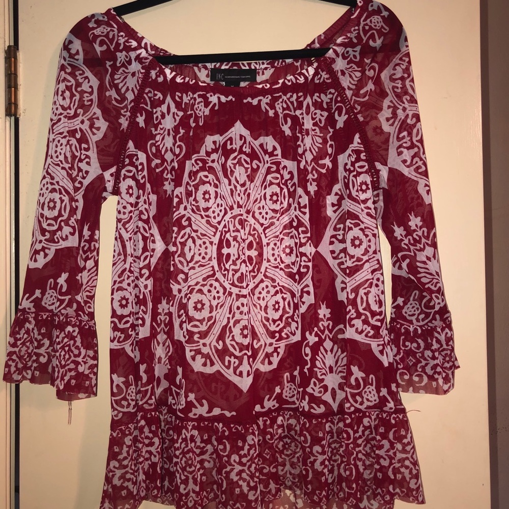 Gorgeous INC top!!